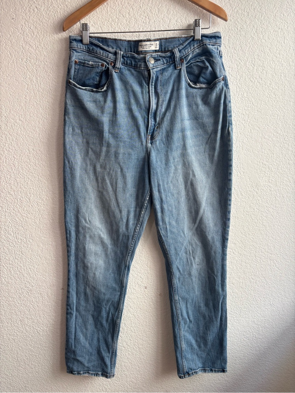 Abercrombie & Fitch 90s Slim Straight Ultra High Rise Womens Size 32 14